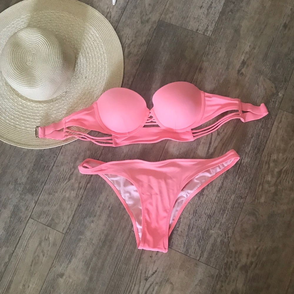 Victoria’s Secret bikini top coral